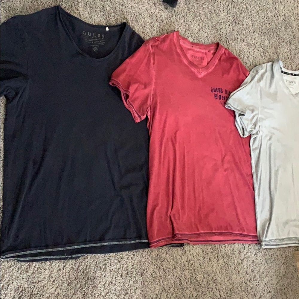 Bundle: 3 mens Guess t shirts